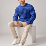 Sweter męski z wyrazistą pionową fakturą — Niebieski — model 25–35 lat