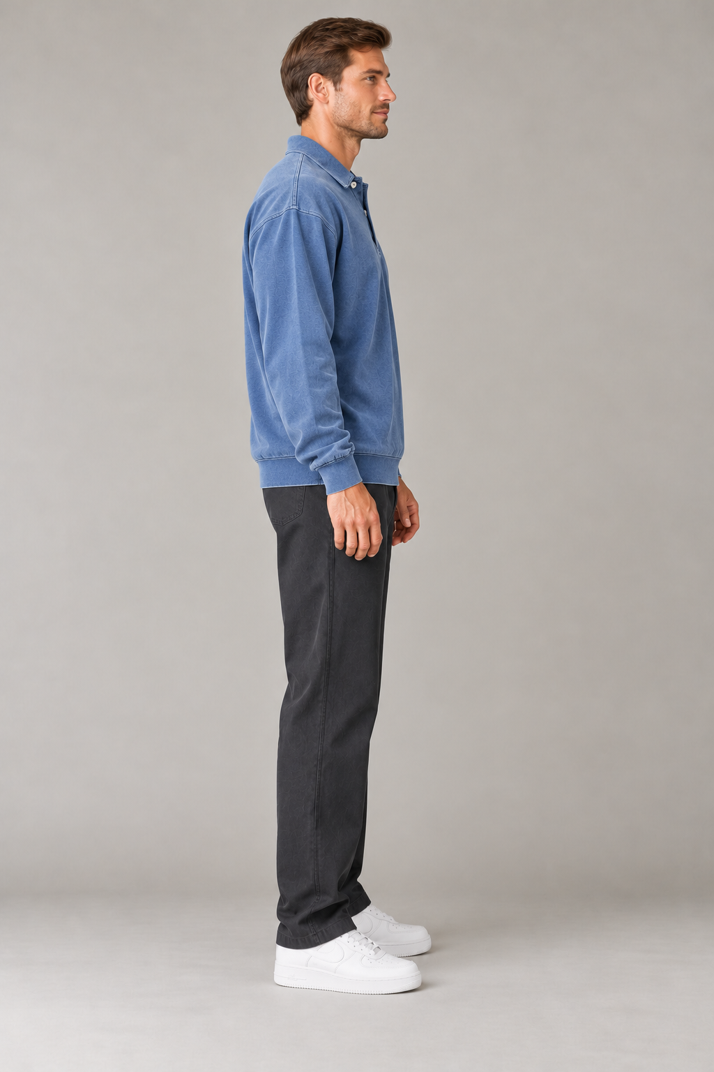 Bluza polo męska oversize o spranym wyglądzie — Niebieski — widok z boku